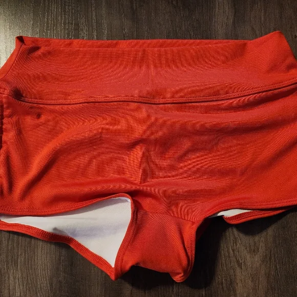 VS PINK GYM TO SWIM SHORTIE BOTTOM NEW Victoria’s Secret Swim Bottom - Picture 3 of 5